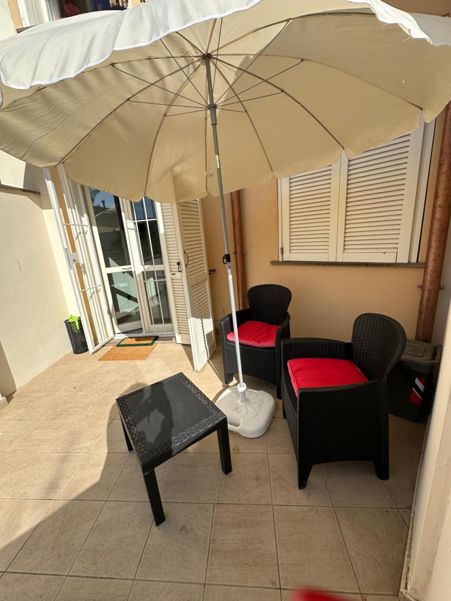 La Kasina Hotel Livorno Bagian luar foto